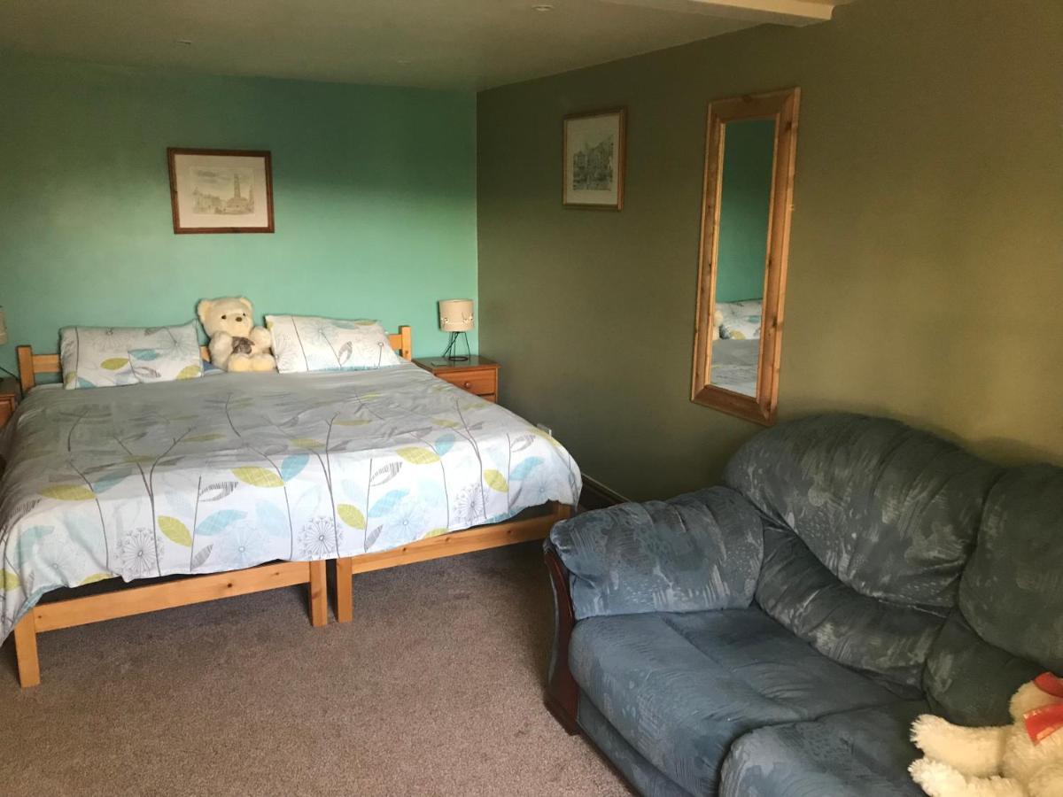 Manor Farm Bed And Breakfast Бакстон Экстерьер фото